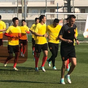 ipad版-国足今日恢复训练 扬科维奇以休假刺激国脚