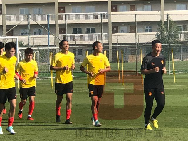 1703944324879079376.jpg 2841703943652_.pic_hd.jpg